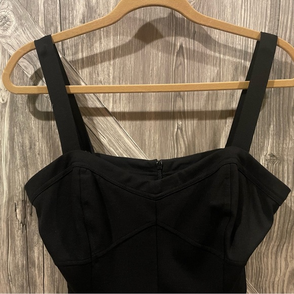 NWOT CAbi 8 Sexy bustier structured ponte knit peplum w/ zip & seaming top. - Picture 4 of 6